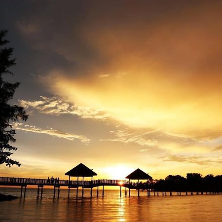 Smilez Homestay H102 & A306 At Pd Perdana Kondo Resort Porto Dickson Exterior foto