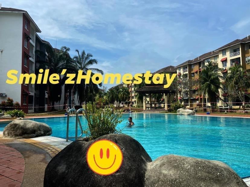 Smilez Homestay H102 & A306 At Pd Perdana Kondo Resort Porto Dickson Exterior foto